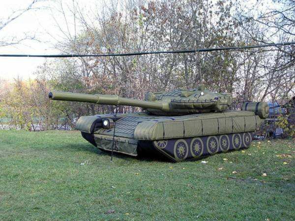 杜集陆地军事假目标坦克